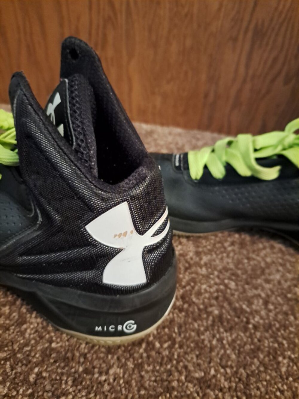 Under Armour micro g high-top basketball sneakers w/ vibrant neon green laces. - Picture 7 of 10
